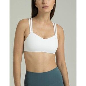 Colorfulkoala Women’s Padded White Dreamlux Strappy Sports Bra Crisscross XS